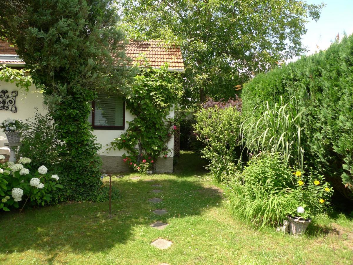 Gemuetliches Gaestehaus Berlin Bohnsdorf, Naehe Flughafen Schoenefeld Luaran gambar